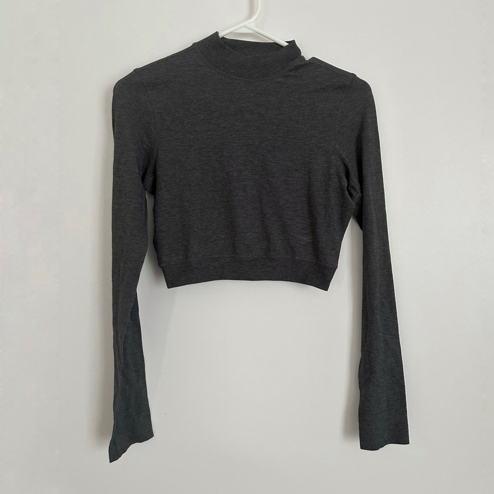 Lululemon Mock Neck Crop Top